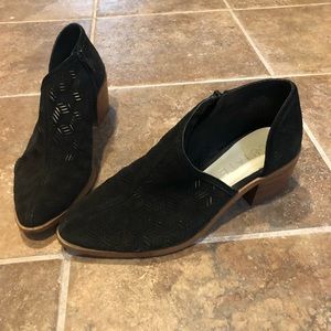 1 state cutout booties